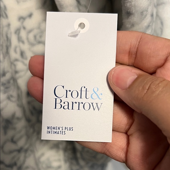 NWT Croft & Barrow Gray Floral Fleece robe - Picture 3 of 6